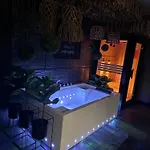 Doki Ala Bali, Thali With Jacuzzi & Sauna