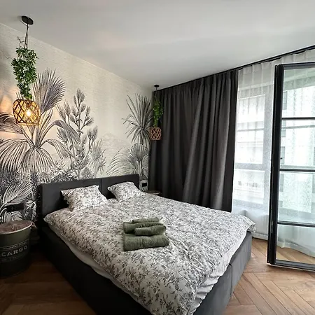 Doki With Jacuzzi & Sauna Apartament *