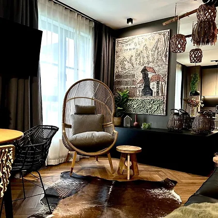 Apartament Doki Ala Bali, Thali With Jacuzzi & Sauna Gdańsk